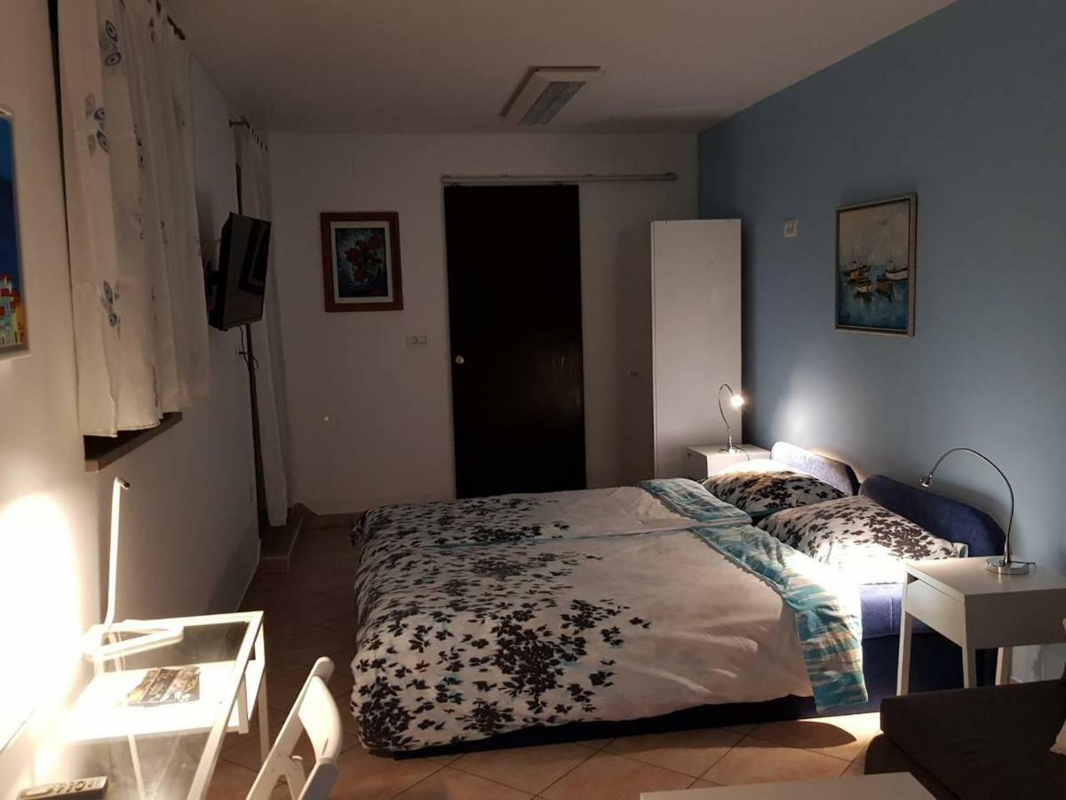 L&M Room พูลา ภายนอก รูปภาพ